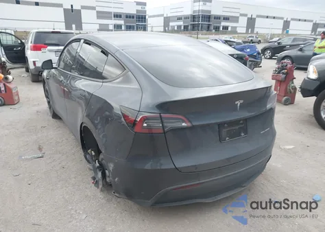 2024 Tesla Model Y Long Range Dual Motor All-Wheel Drive из США, поврежденный, VIN 7SAYGDEE3RA253757